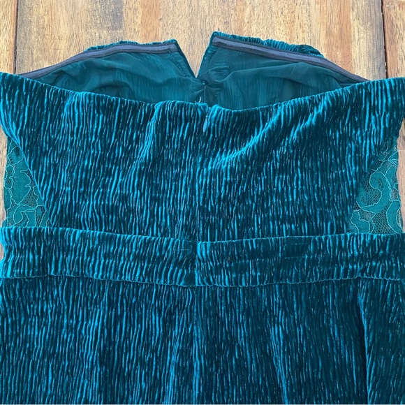 Lulus Crushing On You Emerald Green Velvet Off-the-Shoulder Mini Dress L - Picture 9 of 15